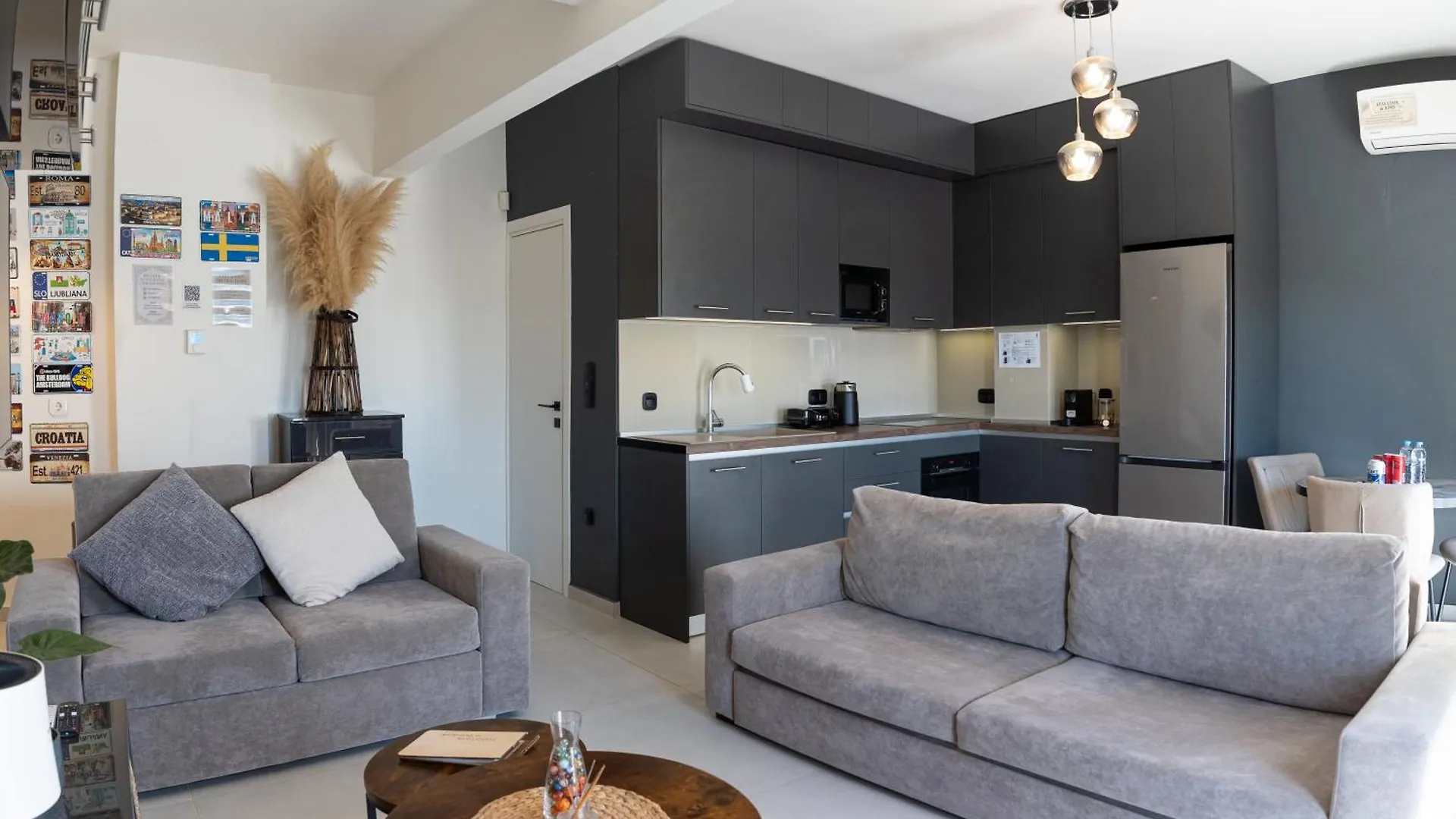 Elegant, Modern & Spacious Apartment In Thessaloniki With Balcony Greece