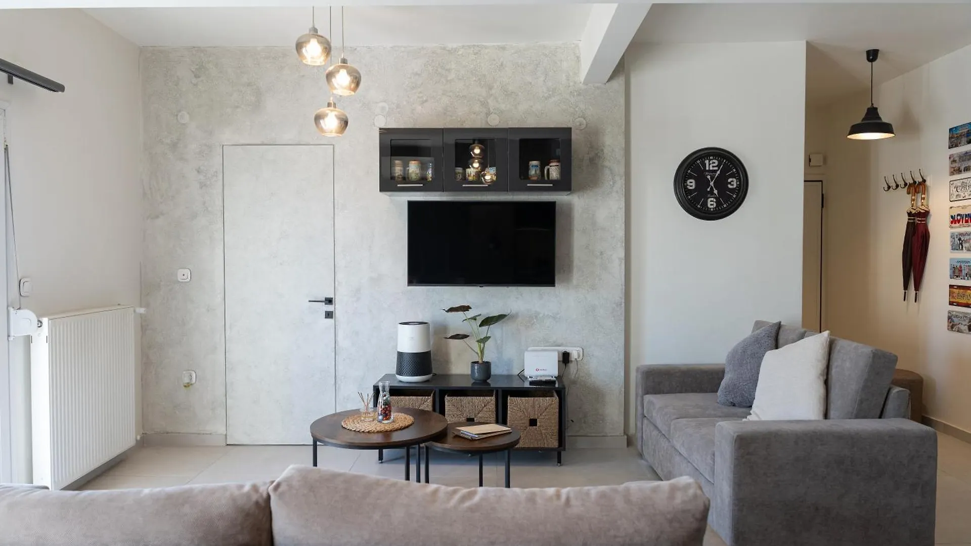Elegant, Modern & Spacious Apartment In Thessaloniki With Balcony Greece